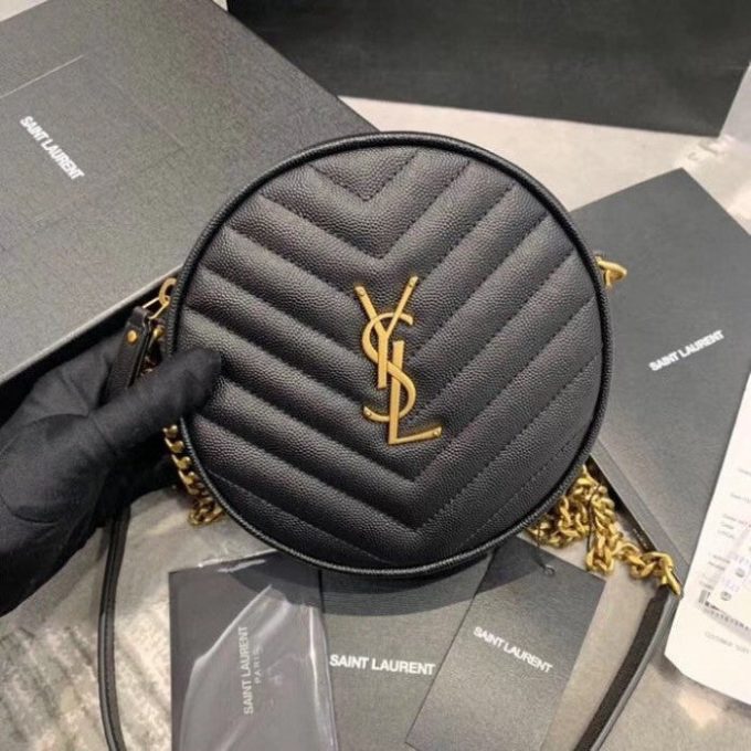 Y Circle Quilted Textured-leather Bag Black