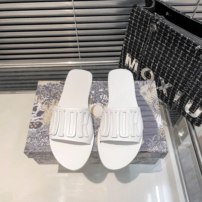 Metal Letters Solid Color Flat Slippers - Image 7