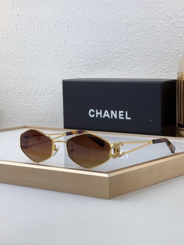 CC* Eyewear SIZE: 53-18-140