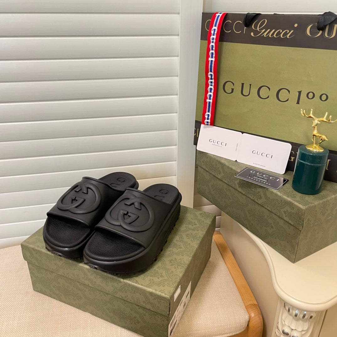 Women's Platform Slippers - Image 9