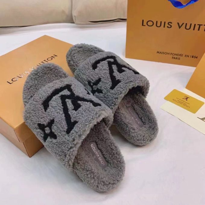 Lamb Wool Slippers - Image 10