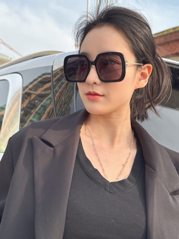 CC* Eyewear SIZE: 53-22-142