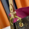 44045 43704 43701Handbag 30×9.5X29Cm