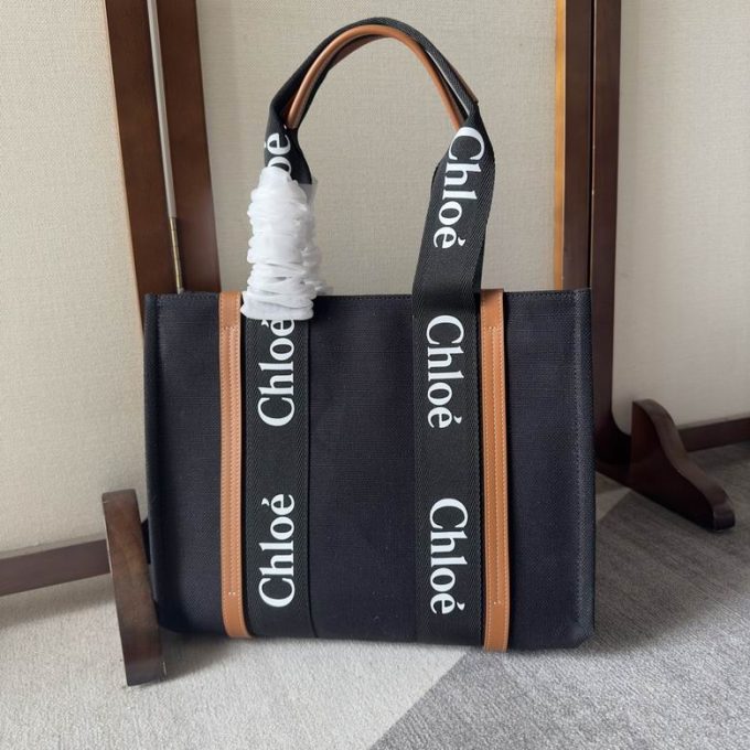 Ch Woody tote bag three size