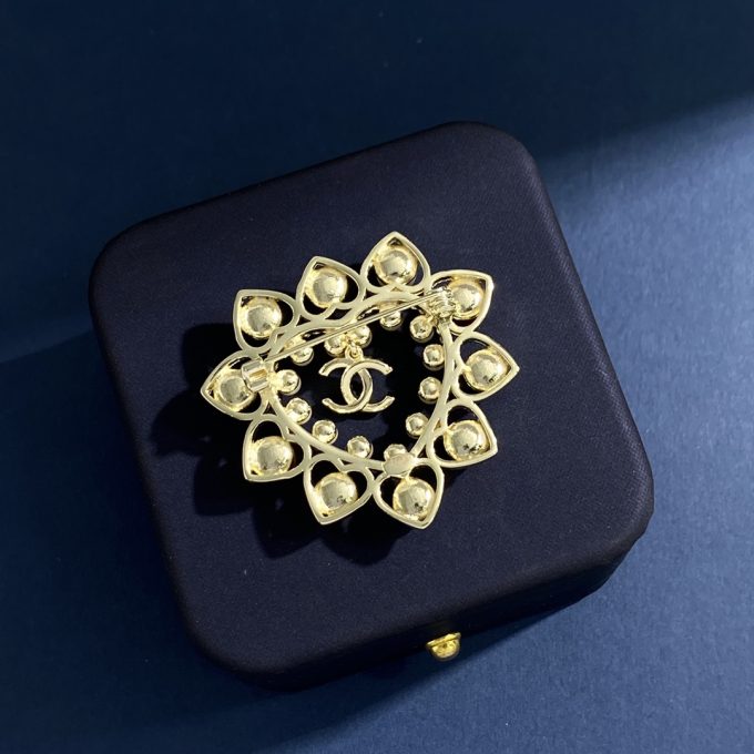 CC new arrival brooch 014 - Image 4