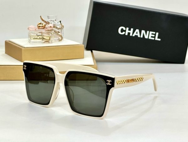 CC* Eyewear SIZE: 53-21-140