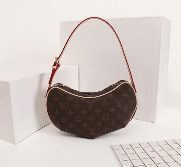L M51510 Pochette Croissant Shoulder Bag
