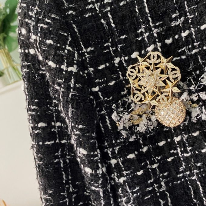 CC new arrival brooch 015 - Image 9