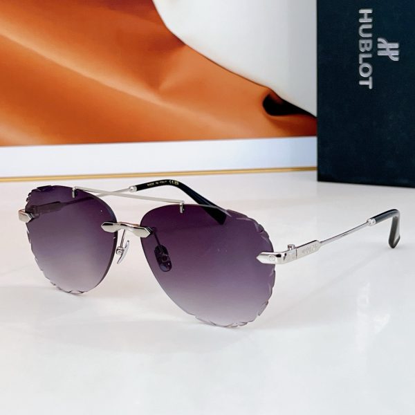 HUBL*T Eyewear SIZE: 62-14-145