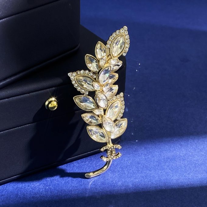 CC new arrival brooch 017 - Image 3