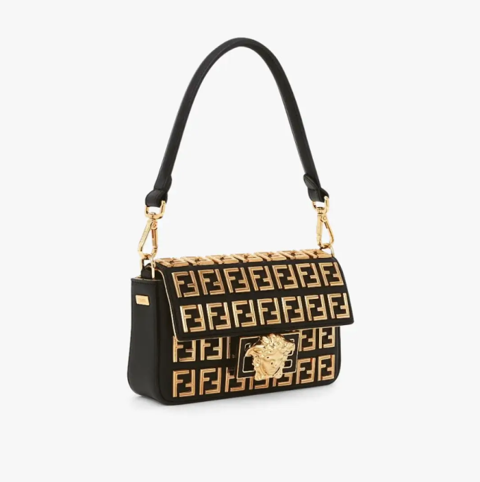 Brooch mini baguette ?C Fendace Black leather bag with gold FF motif - Image 2