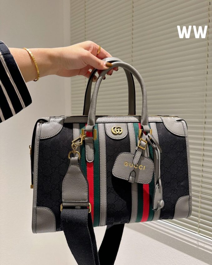 GC451 Bauletto Medium Top Handle Bag / 13.4"W x 9.4"H x 7.1"D - Image 3