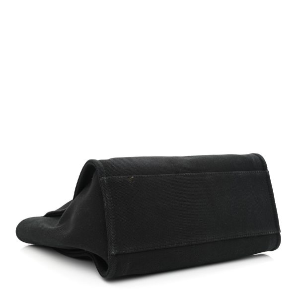 cc Canvas Pearl Medium Deauville Tote Black