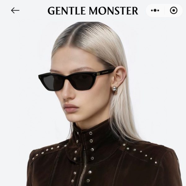 GENTLE MONSTE* Eyewear SIZE: 52-20-147