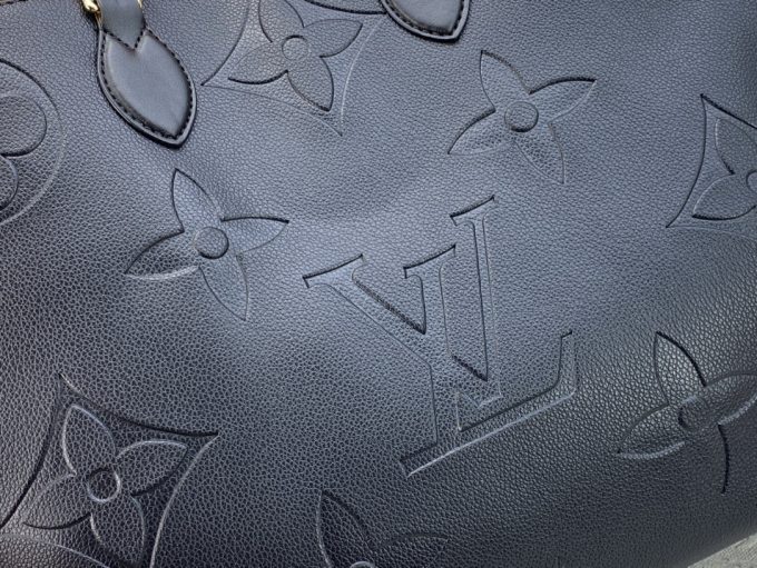 M44925 M45595 M45653 M44571 Woman Handbag - Image 4