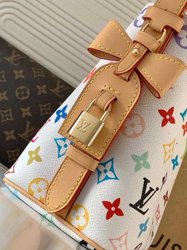 New M13089 High Quality 16X18X12Cm Real Leather Handbag With Adjustable Strap Bb-928094