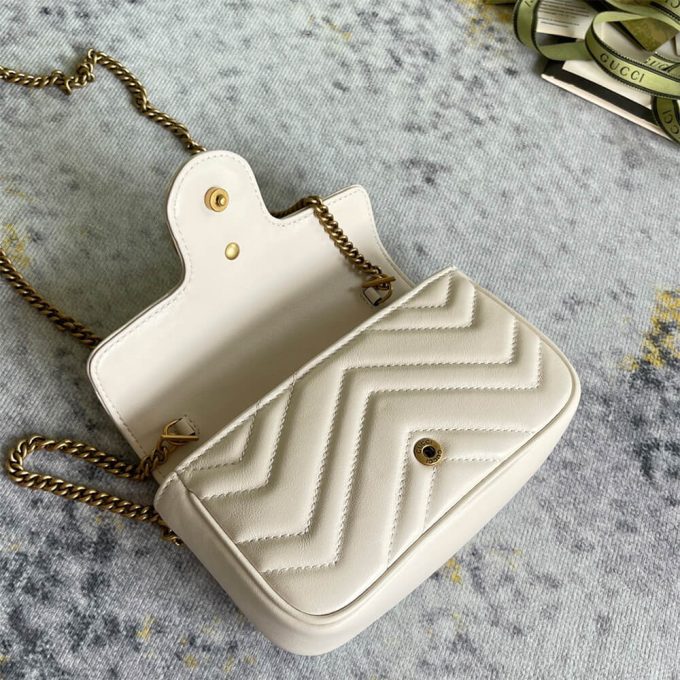 GG Marmont matelasse leather super mini bag - Image 13