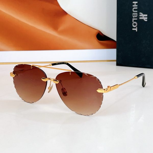 HUBL*T Eyewear SIZE: 62-14-145