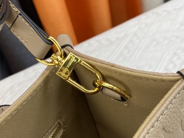 7 Color M45659 45654 45779 45653 45660 45779 Handbag 25.0 X 11.0 X 19.0Cm