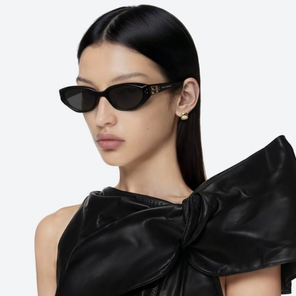 GENTLE MONSTE* Eyewear SIZE: 53-21-146