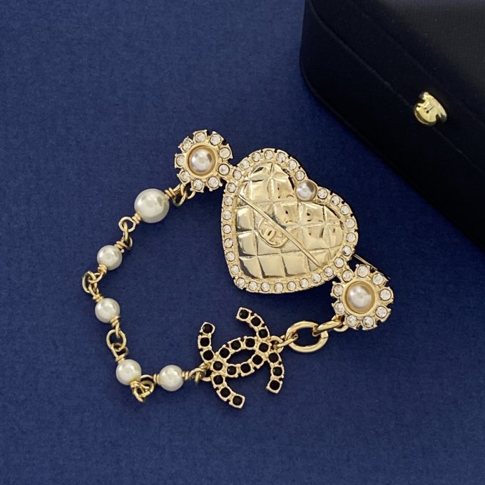 CC new arrival brooch 018 - Image 6