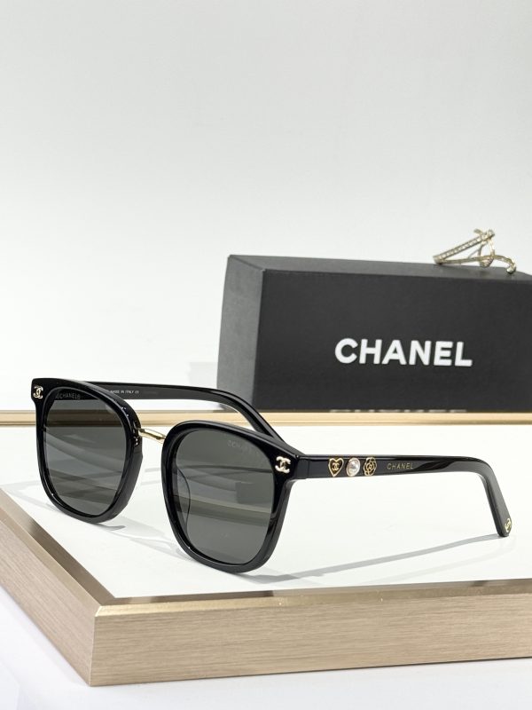 CC* Eyewear SIZE: 57-18-145