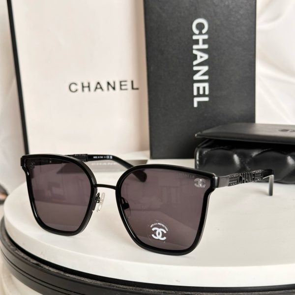 CC* Eyewear SIZE: 54-18-140
