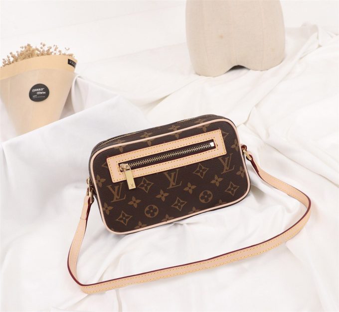 L hot sale Pochette Cite Monogram Canvas Handbag