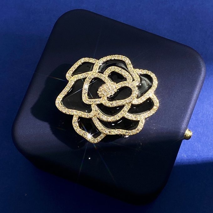 CC new arrival brooch 016 - Image 5