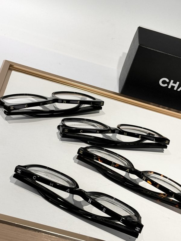 CC* Eyewear SIZE: 53-17-140