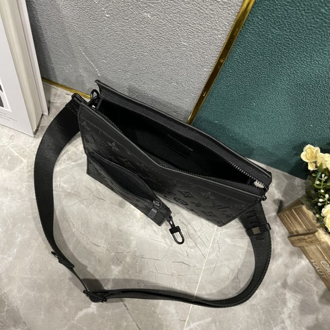 M64608 M81115 M81972 M81124 M81753 M81431 Handbag 22.0 X 14.5 X 4.5 Cm - Image 2