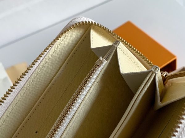 6 Color 60017 Wallet 19 X 10 X 1 Cm