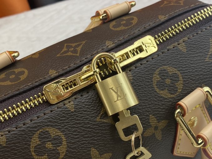 M46222 Woman Handbag 20.5 X 13.5 X 12Cm - Image 3