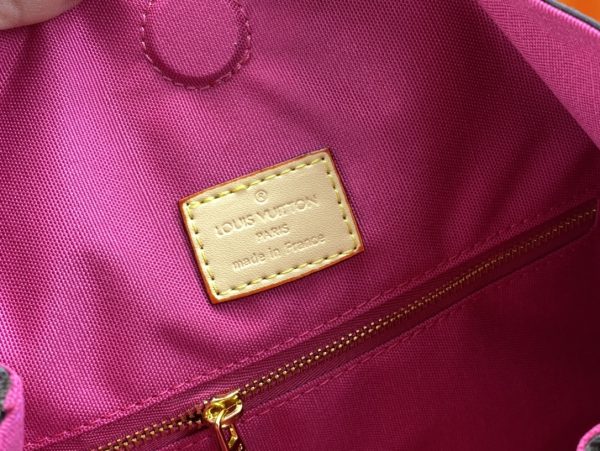 44045 43704 43701Handbag 30×9.5X29Cm