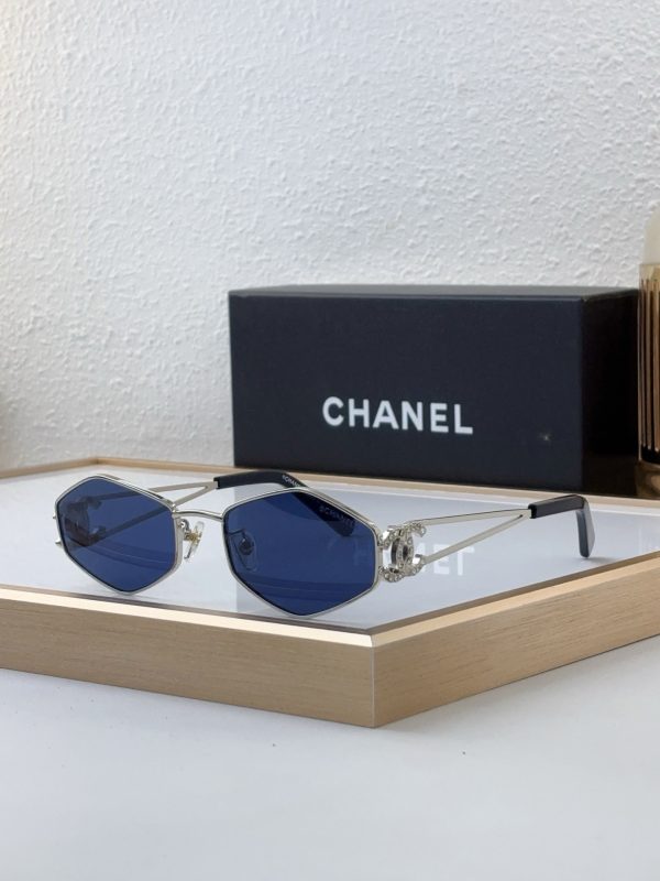 CC* Eyewear SIZE: 53-18-140