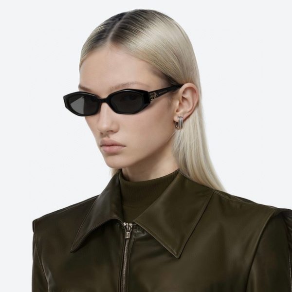 GENTLE MONSTE* Eyewear SIZE: 54-22-146