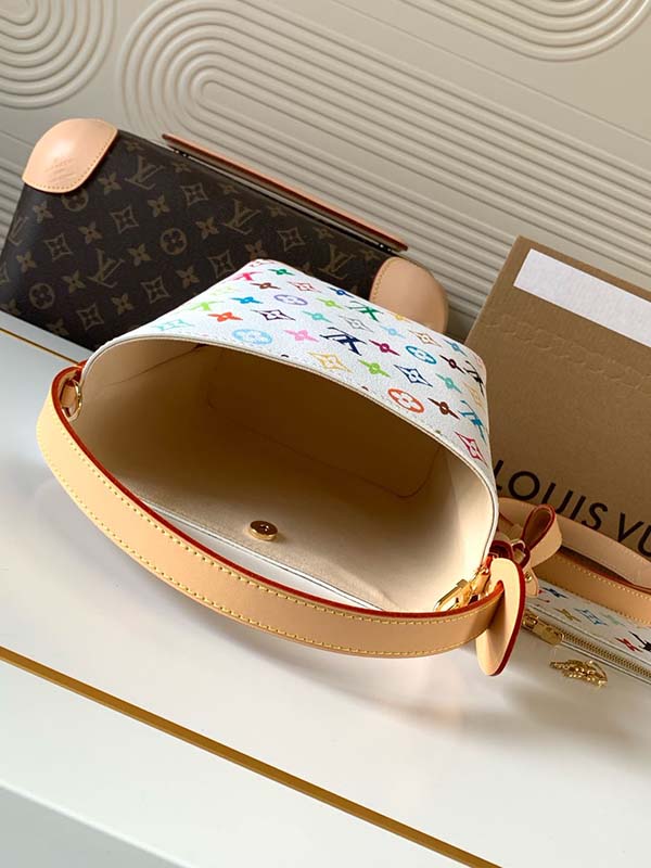 New M13089 High Quality 16X18X12Cm Real Leather Handbag With Adjustable Strap Bb-928094