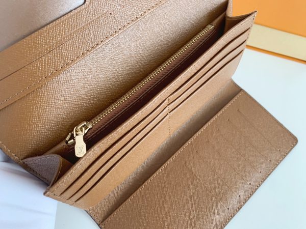 8 Color M61734 Wallet 10X19Cm