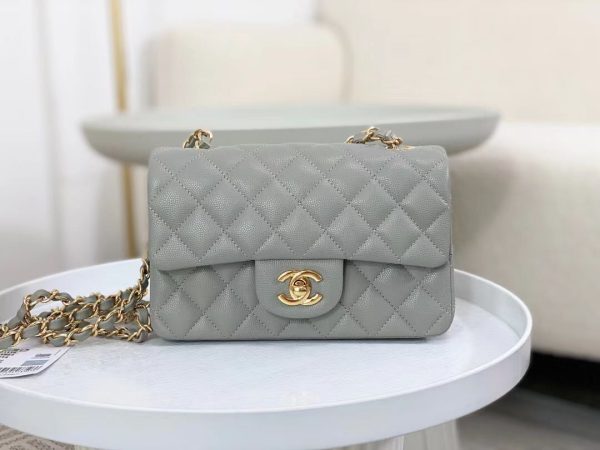 CC Classic Flap Caviar Shoulder Bag 20Cm For Ladies Light Gray Wiht Gold