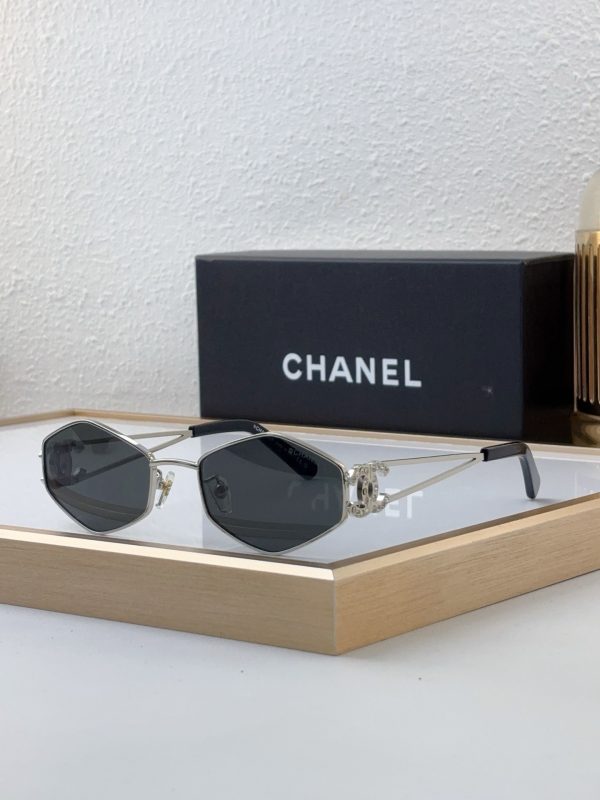 CC* Eyewear SIZE: 53-18-140