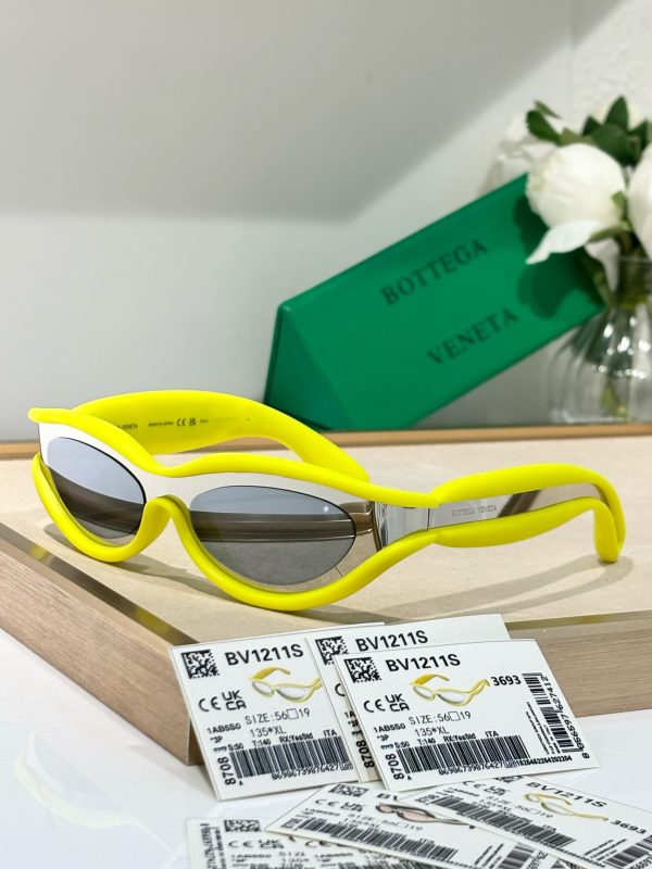 BOTTEG* VENE*A Eyewear SIZE: 56-19-135