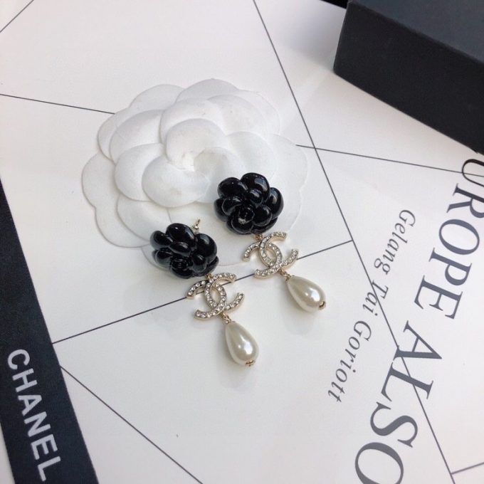cc Earrings - Image 4