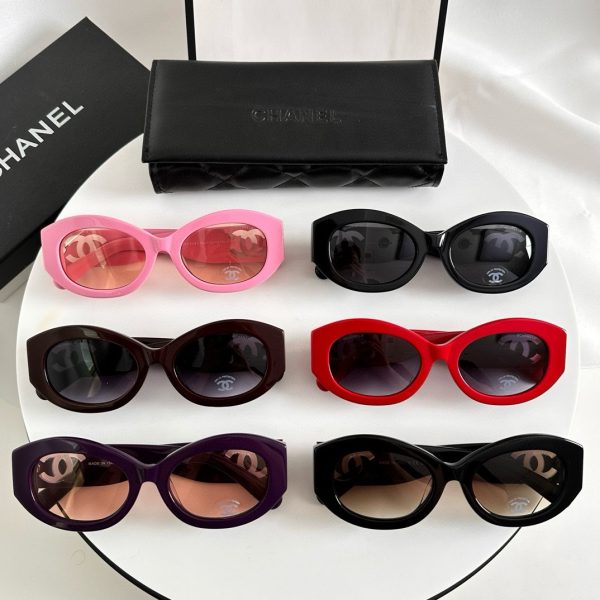 CC* Eyewear SIZE: 52-20-145