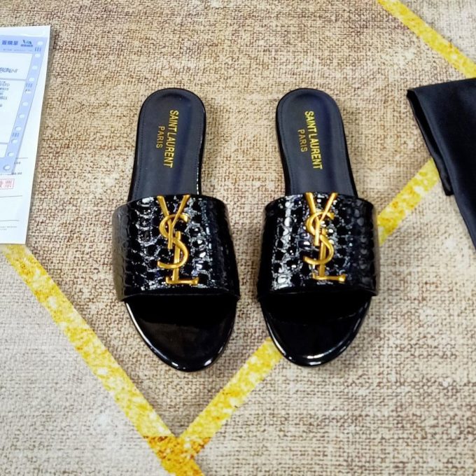 Classic Gold Signature Flat Slippers - Image 4