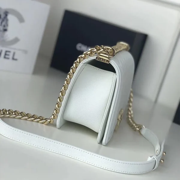 BOY CC HANDBAG CAVIAR LEATHER 25 CM