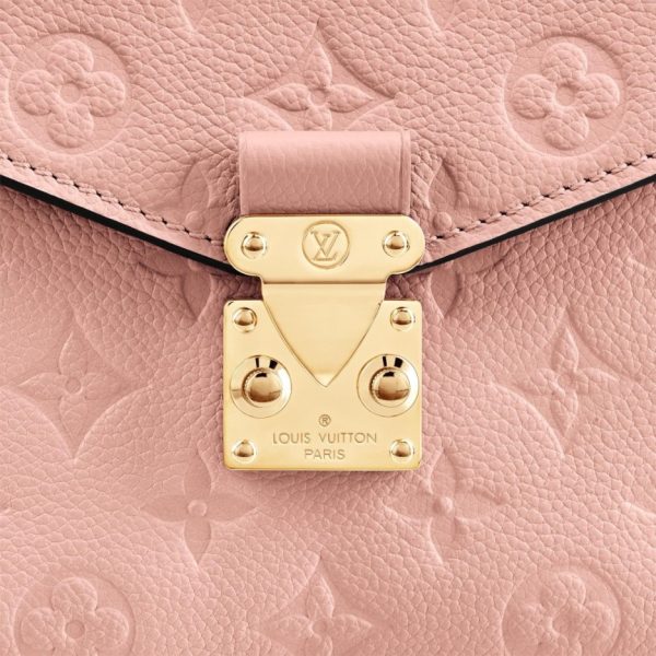 L hot sale Pochette Metis M44875