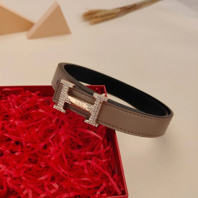 7 Colors Classic Letter Rhinestone Buckle Ladies Leather Belt - Image 3
