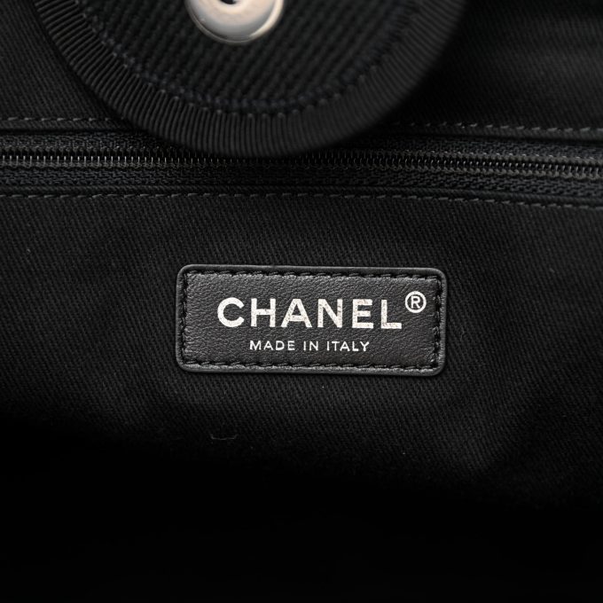 cc Canvas Pearl Medium Deauville Tote Black - Image 8