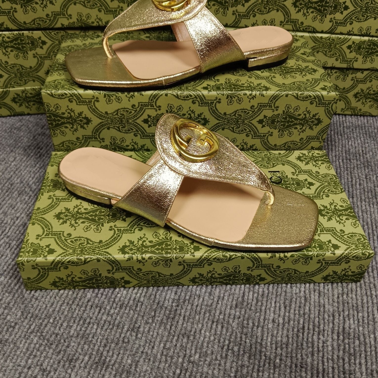 Women's Flip Flop Sandals - Image 8