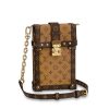 L-bag Vertical Trunk Pochette